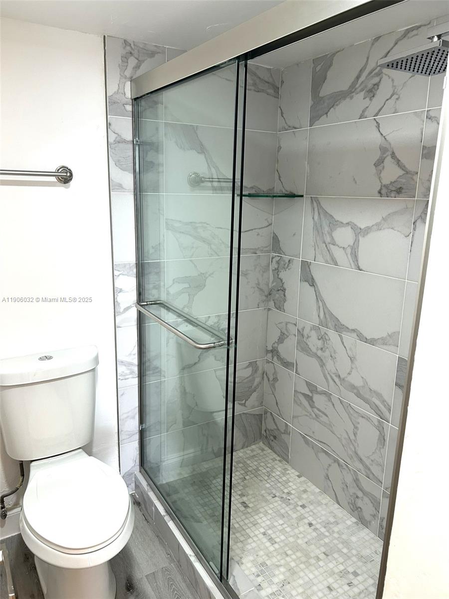 Photo of 20379 Country Club Dr #1035, Aventura, Florida, 33180 -