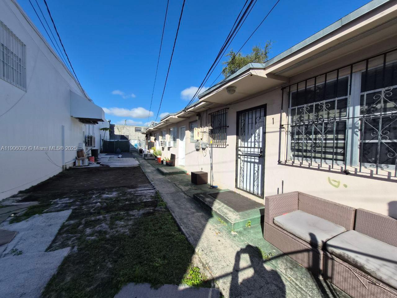 Ver detalles / 1955 sq. ft. $ 2025-12-02 0 foto