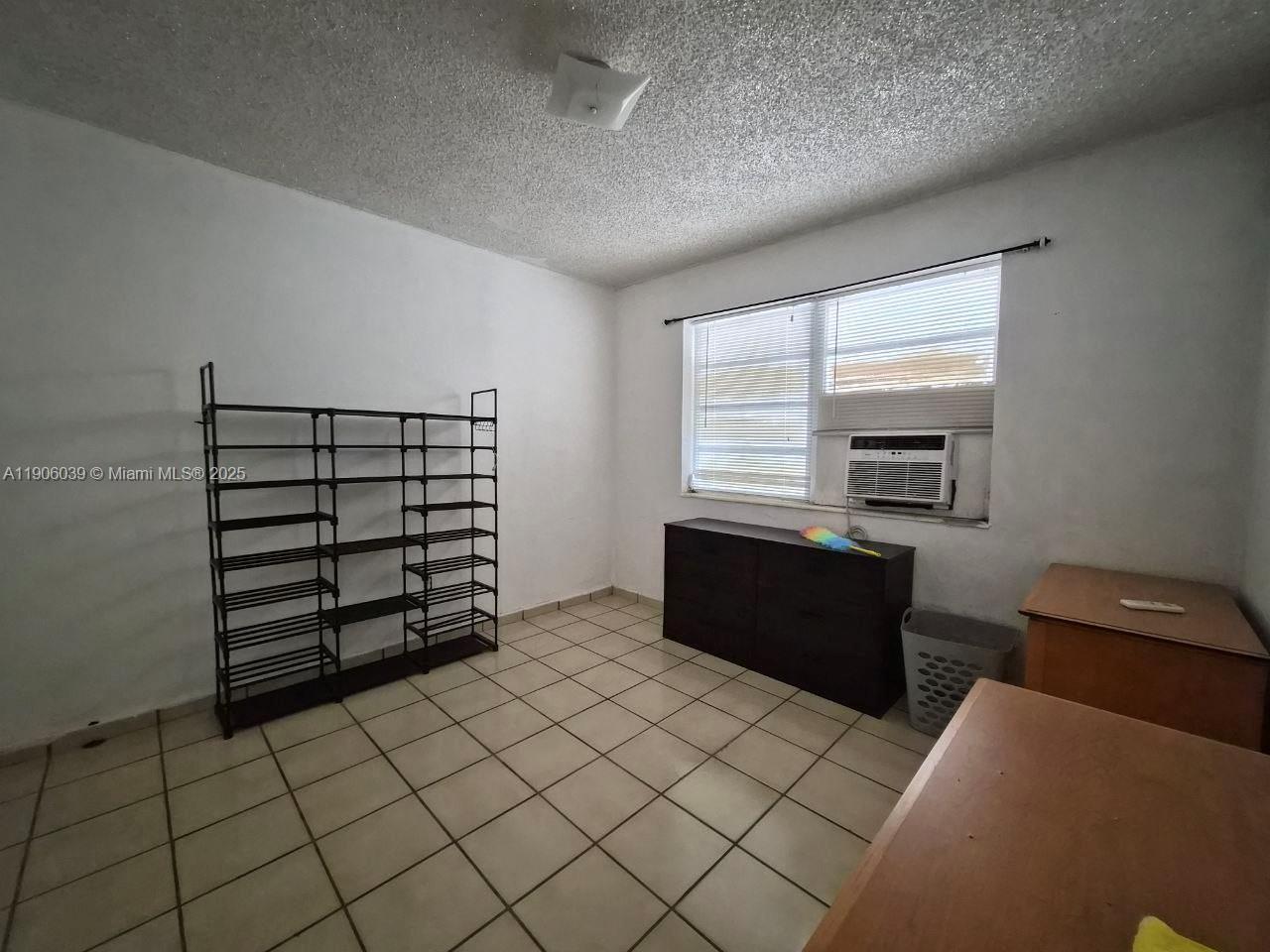 Ver detalles / 1955 sq. ft. $ 2025-12-02 0 foto