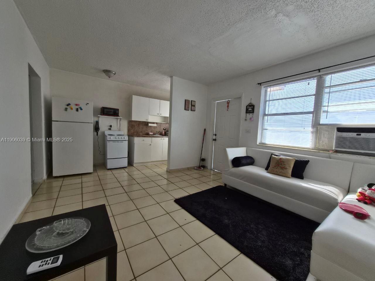 Ver detalles / 1955 sq. ft. $ 2025-12-02 0 foto