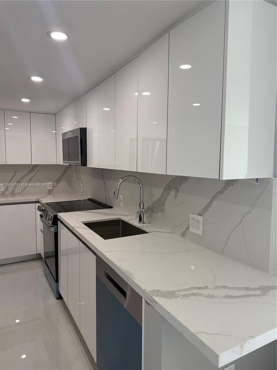 Photo of 3675 Country Club Dr #2606, Aventura, Florida, 33180 -