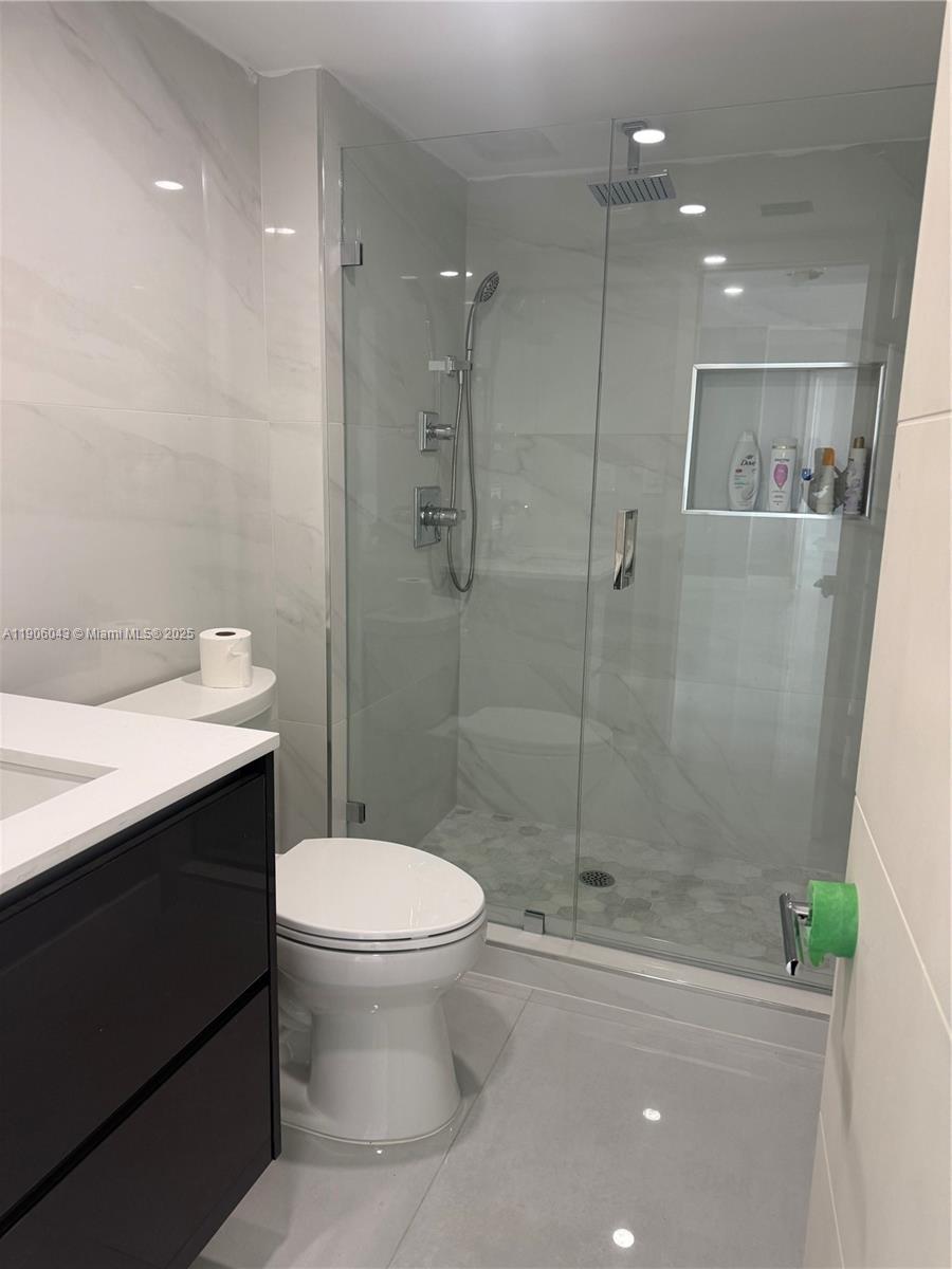 Photo of 3675 Country Club Dr #2606, Aventura, Florida, 33180 -