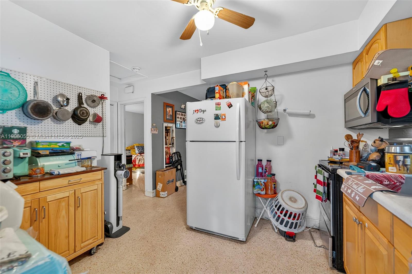 Подробнее   /  1896 кв.футов $ 2025-10-31 0 Фото