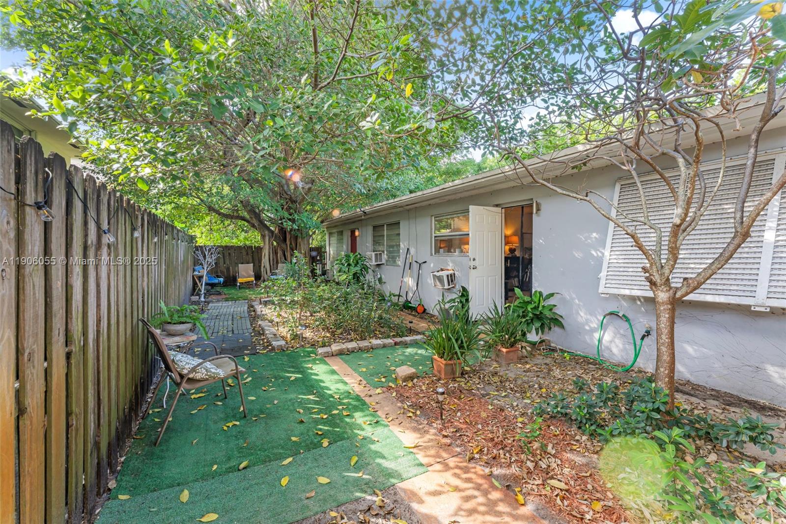 Подробнее   /  1896 кв.футов $ 2025-10-31 0 Фото