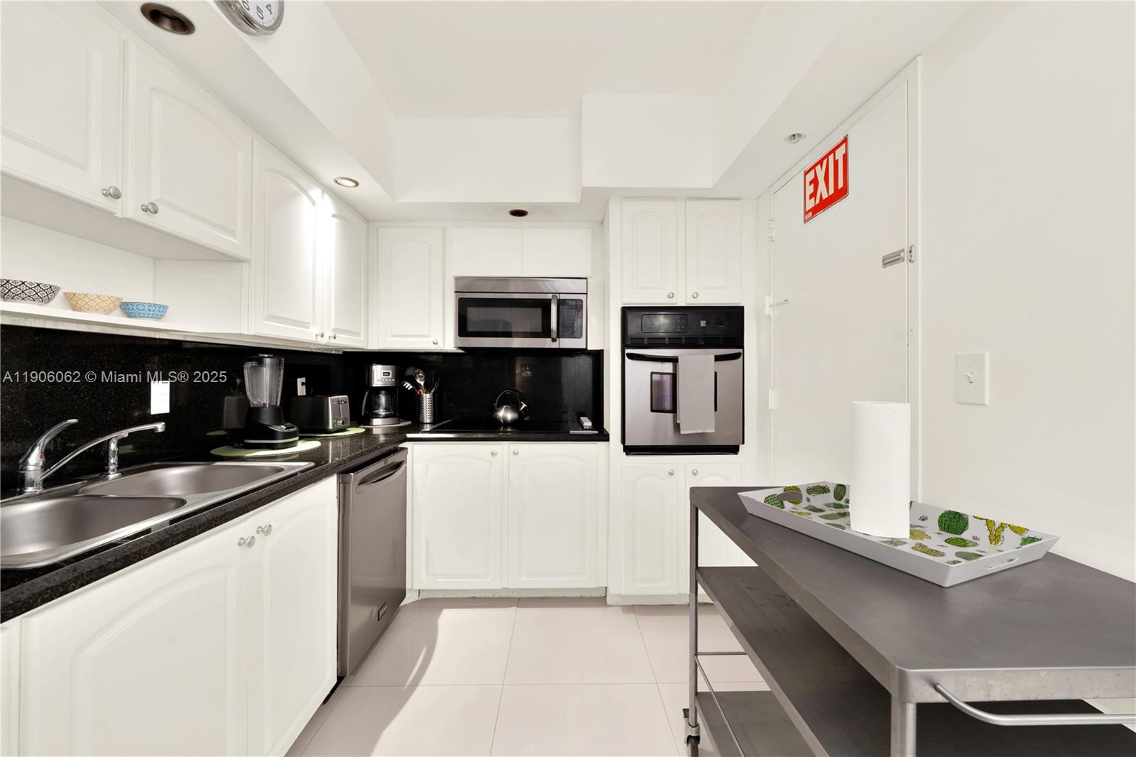 Photo of 3901 Ocean Dr  #4P, Hollywood, Florida, 33019 - 