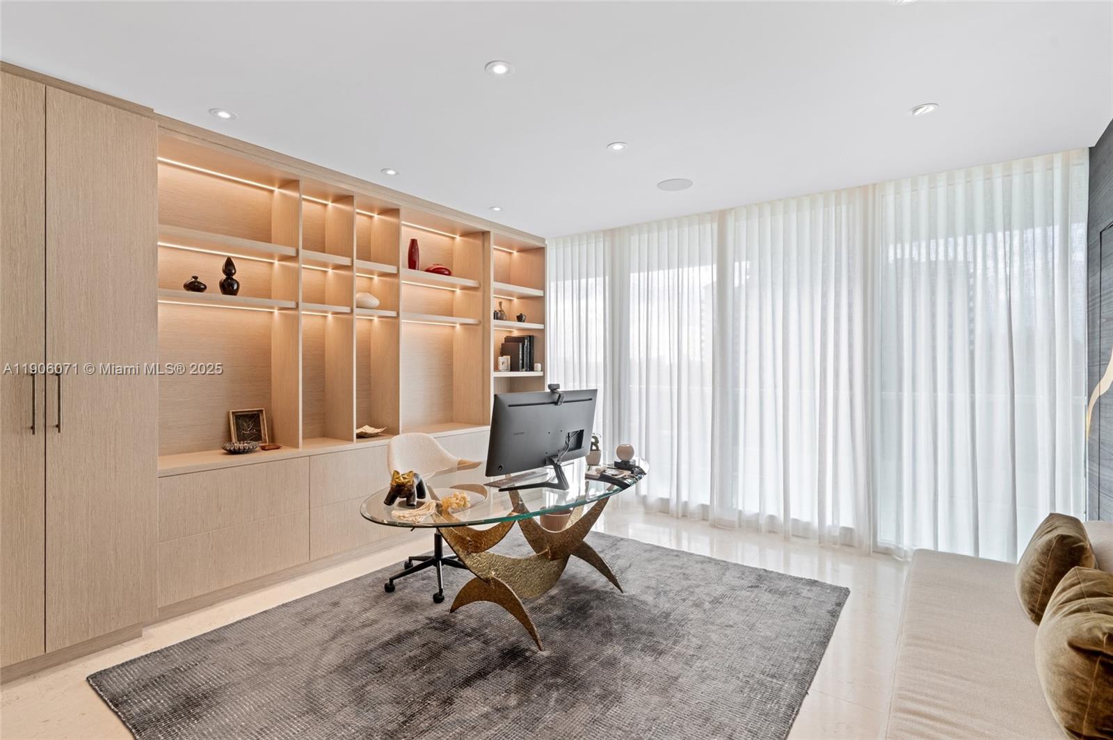 Photo of 19955 38th Ct  #704, Aventura, Florida, 33180 - 