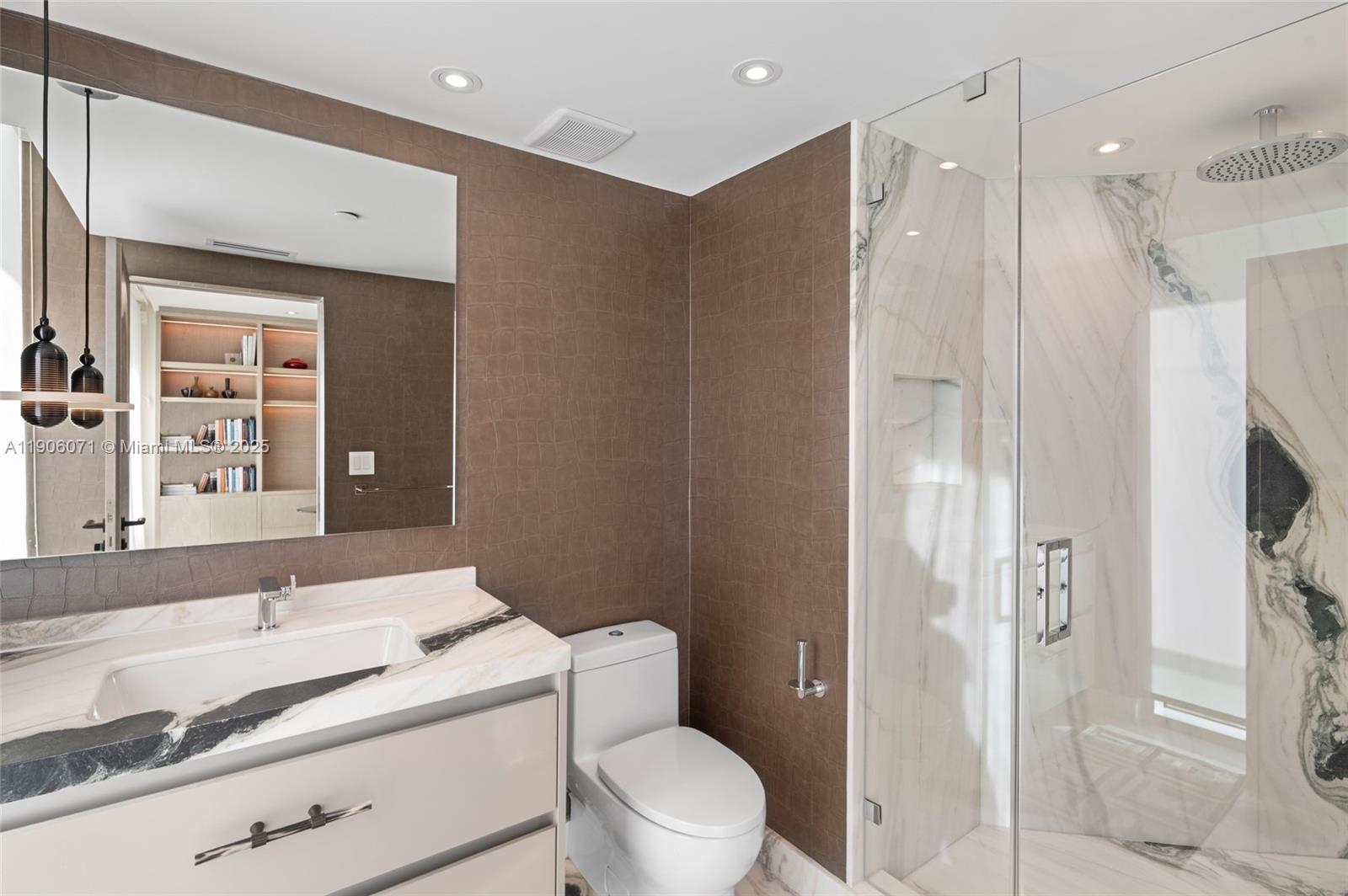 Photo of 19955 38th Ct  #704, Aventura, Florida, 33180 - 