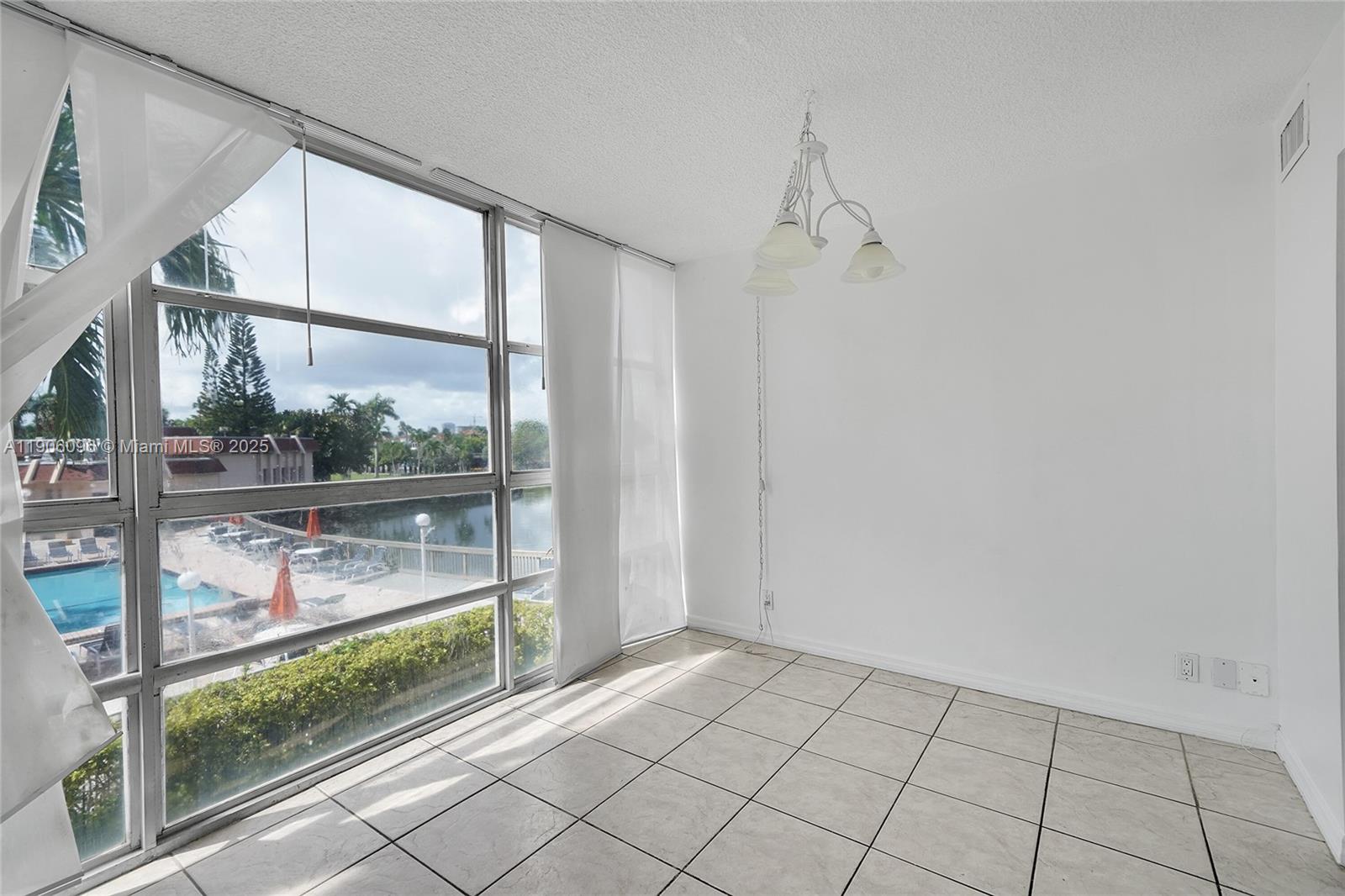 Photo of 2001 Atlantic Shores Blvd #220, Hallandale Beach, Florida, 33009 -