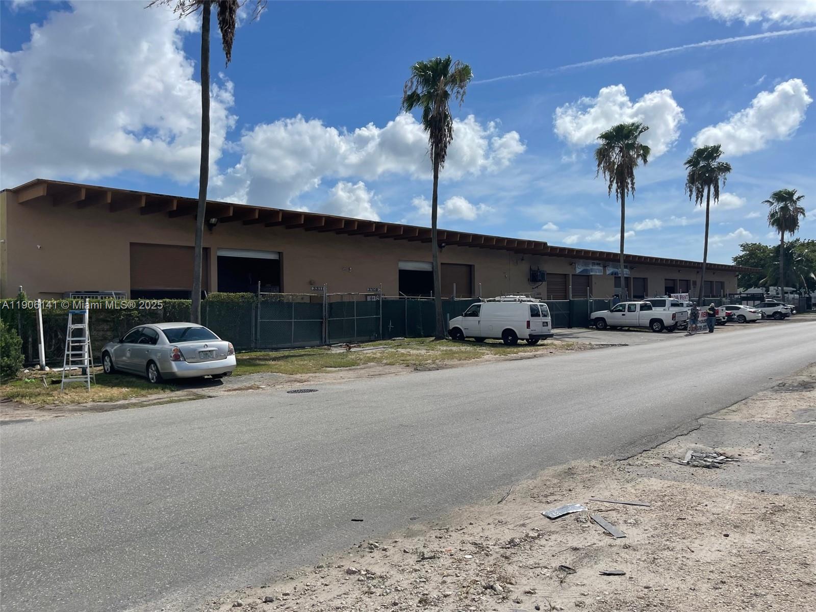 See details   /   sq. ft. $ 2025-10-31 0 Photo