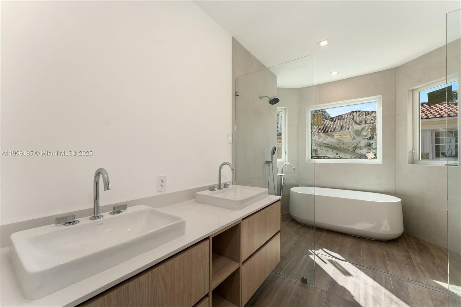 Photo of 3944 194th Trl (3944), Sunny Isles Beach, Florida, 33160 -