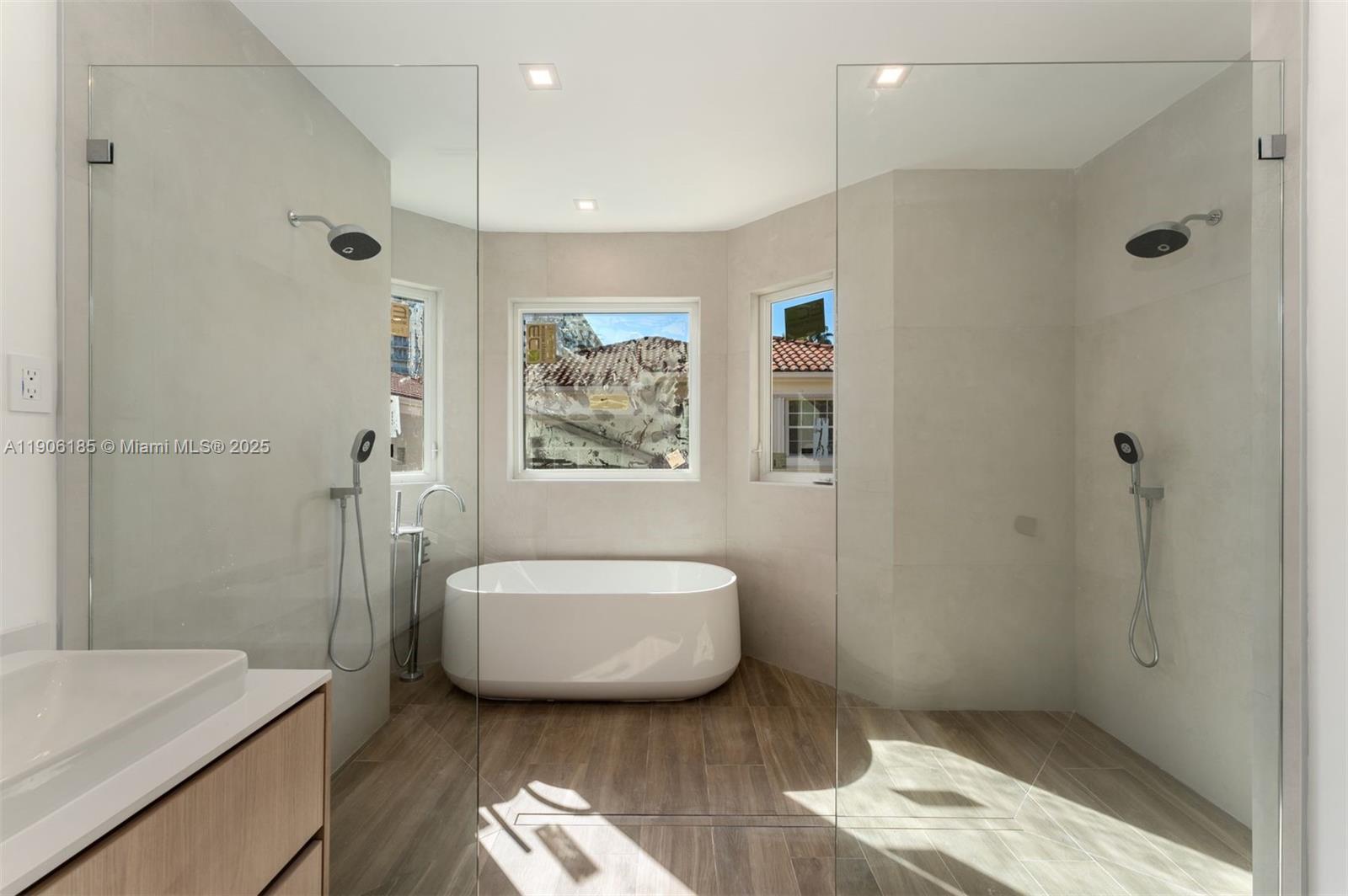 Photo of 3944 194th Trl (3944), Sunny Isles Beach, Florida, 33160 -