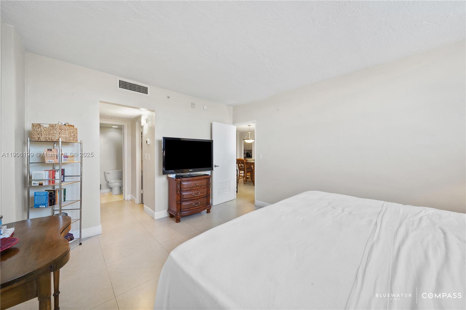 Photo of 3000 Ocean Dr  #520, Hollywood, Florida, 33019 -