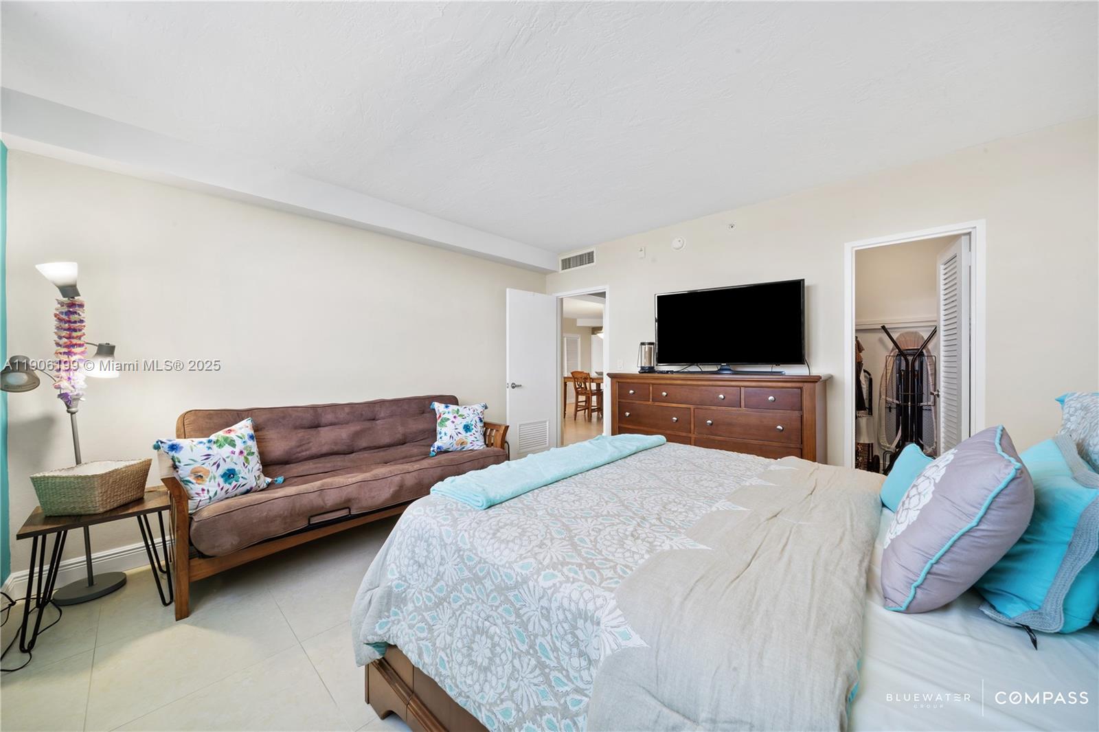 Photo of 3000 Ocean Dr  #520, Hollywood, Florida, 33019 -