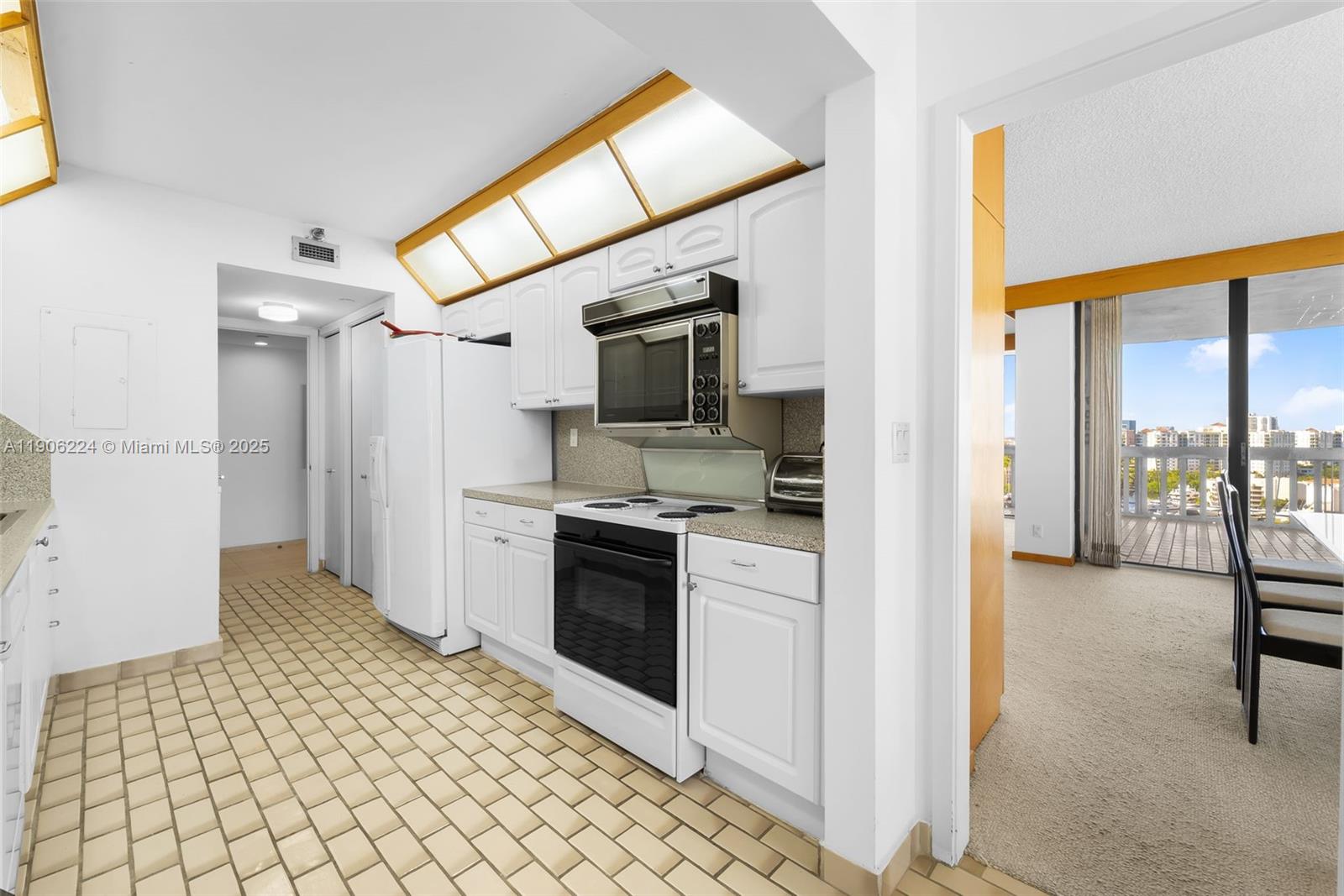 Photo of 19355 Turnberry Way #14K, Aventura, Florida, 33180 -