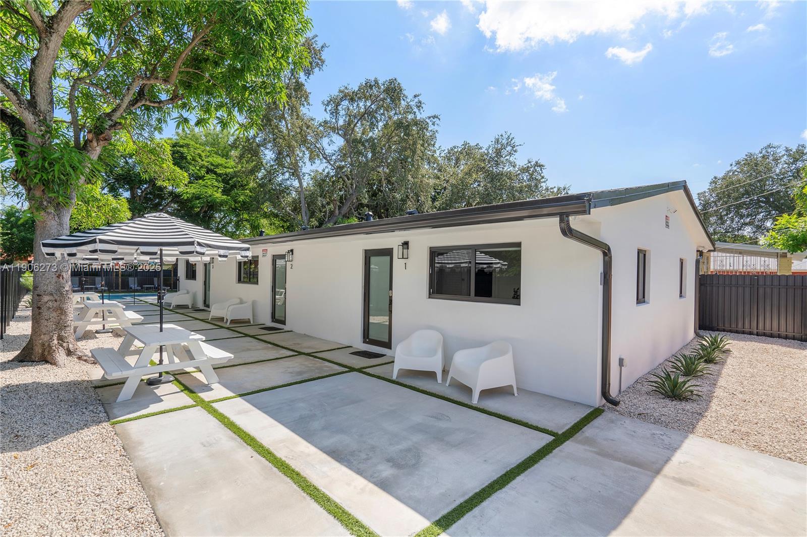   /  1600 sq. ft. $ 2025-10-31 0 Photo