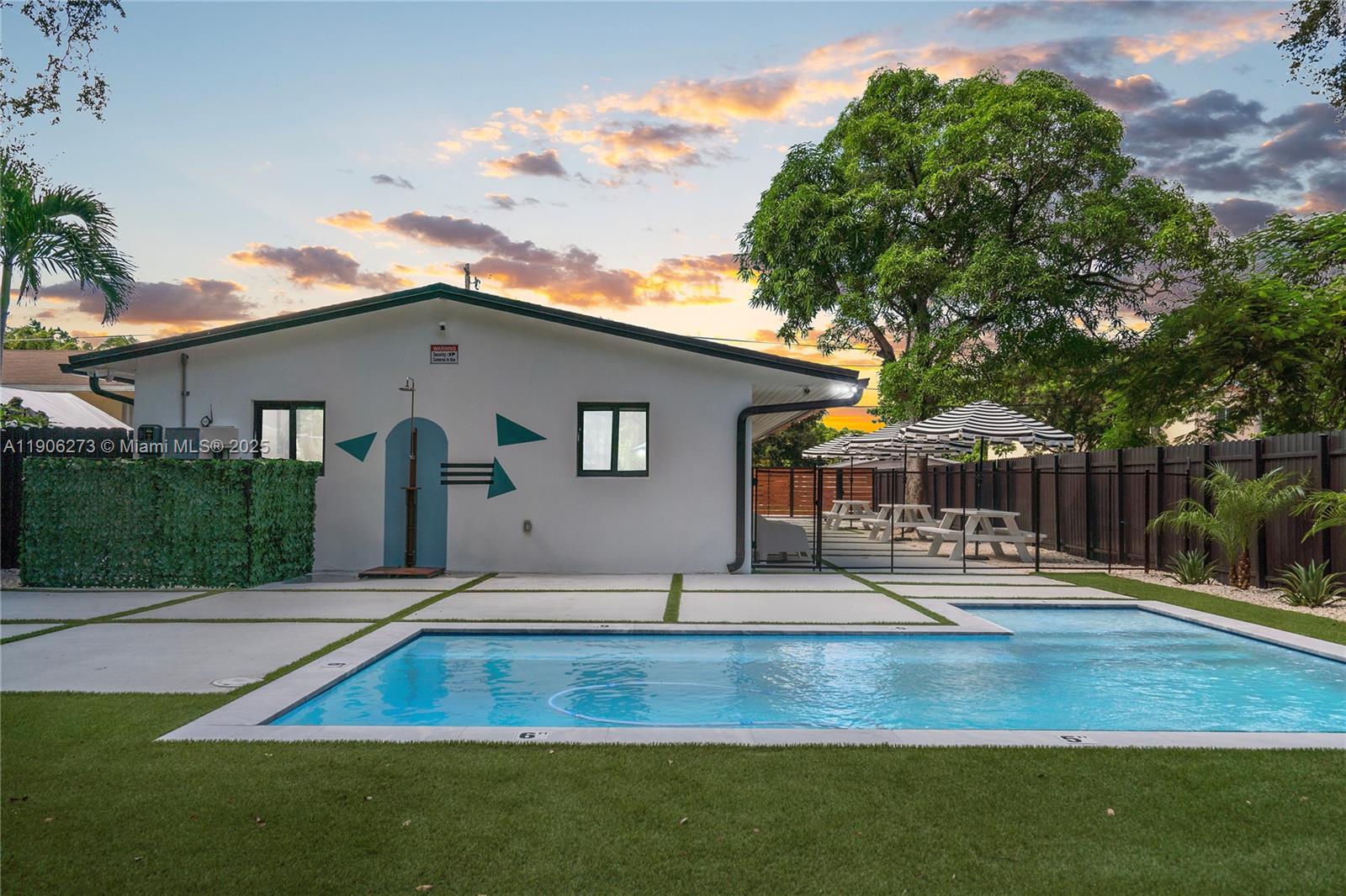   /  1600 sq. ft. $ 2025-10-31 0 Photo