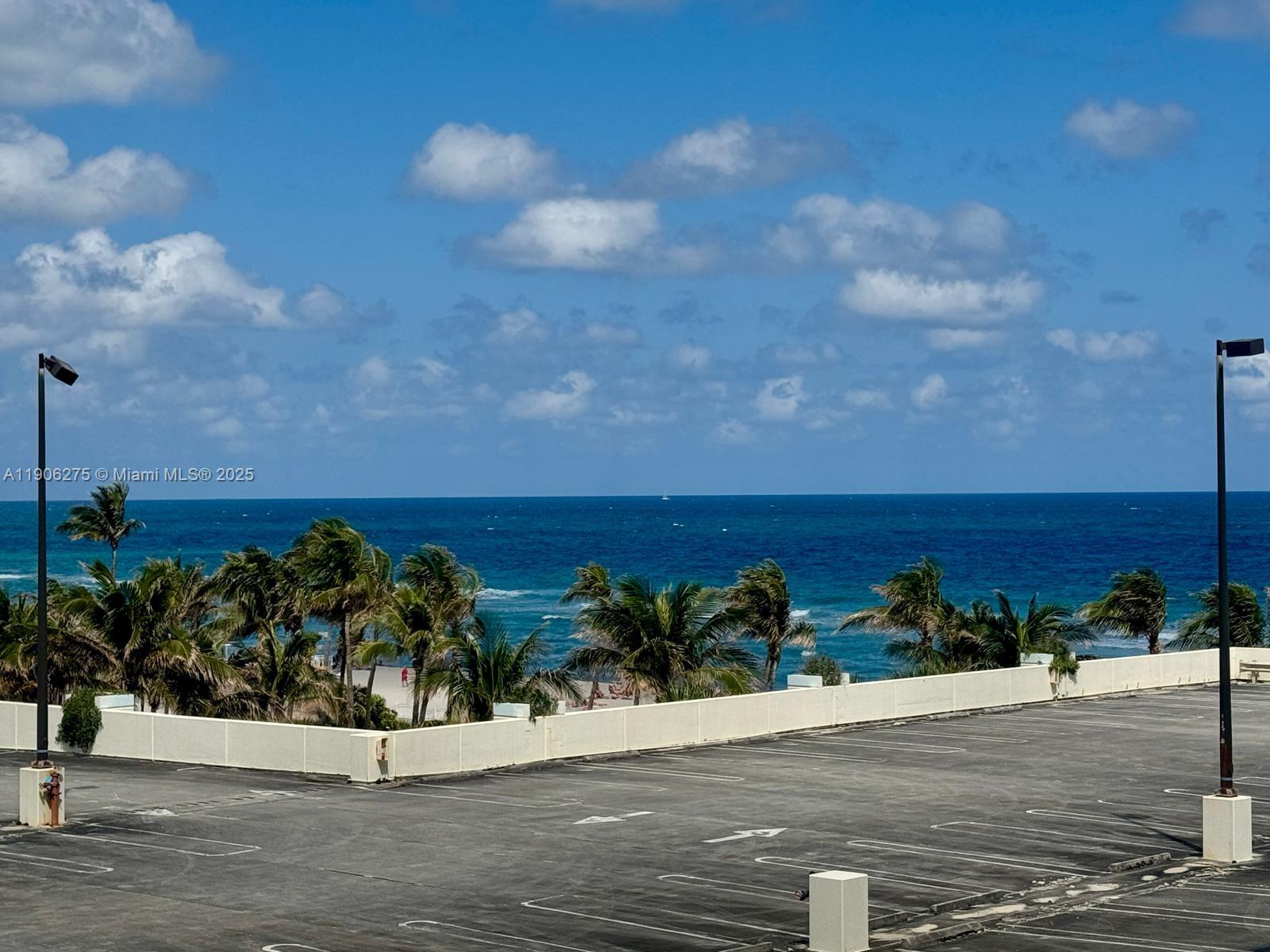 Photo of 3901 Ocean Dr  #5A, Hollywood, Florida, 33019 - 