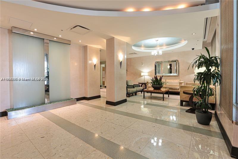 Photo of 3901 Ocean Dr  #5A, Hollywood, Florida, 33019 - 