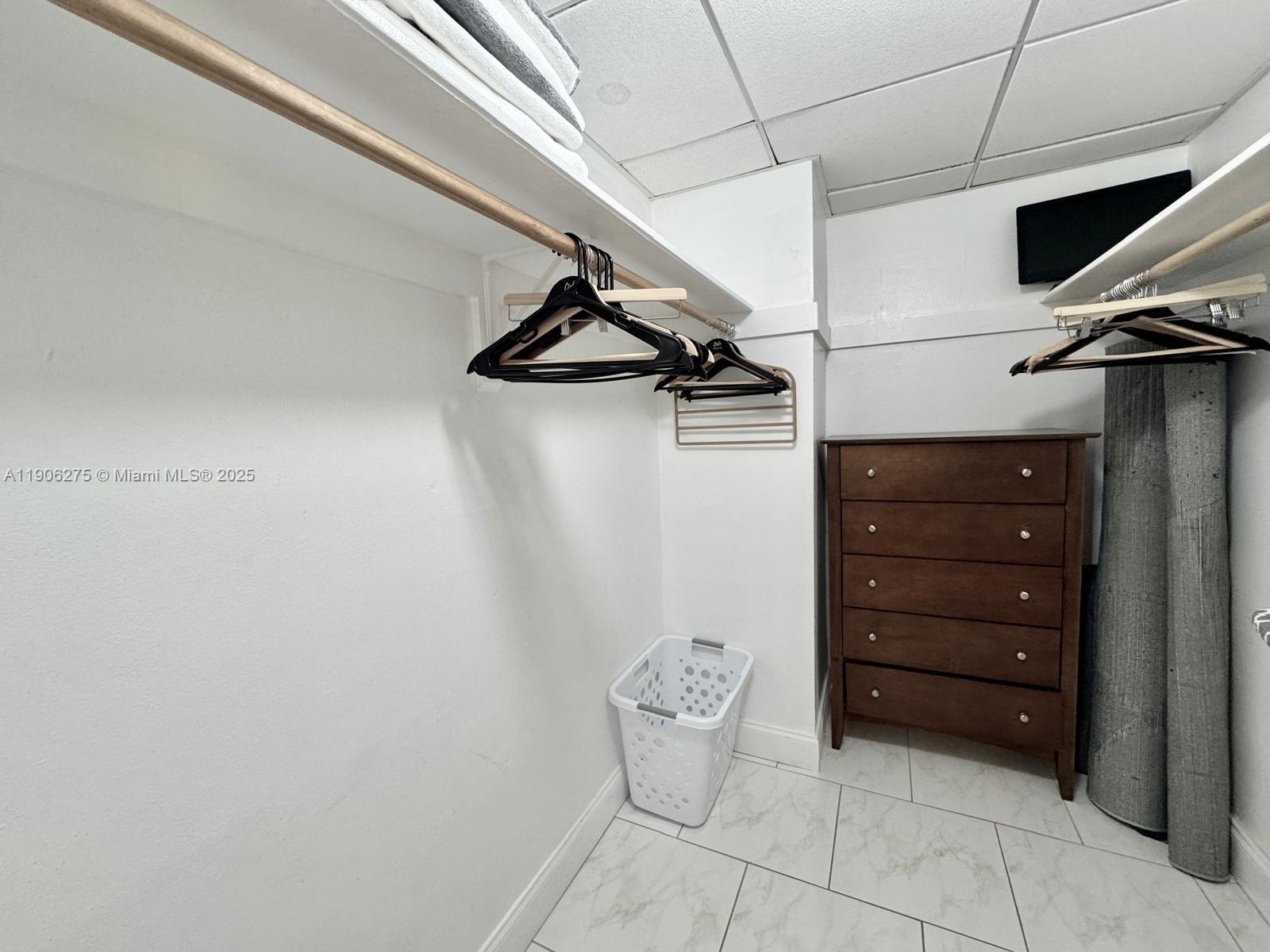 Photo of 3901 Ocean Dr  #5A, Hollywood, Florida, 33019 - 