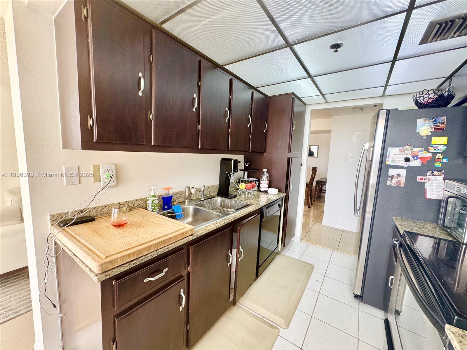 See details 1002 2 / 2 1507 sq. ft. $ 2025-11-01 0 Photo