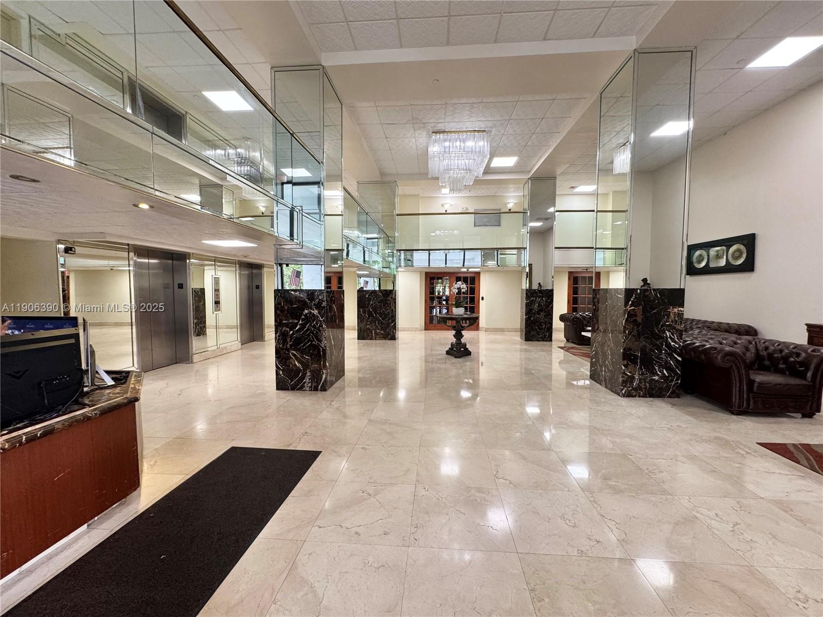 See details 1002 2 / 2 1507 sq. ft. $ 2025-11-01 0 Photo