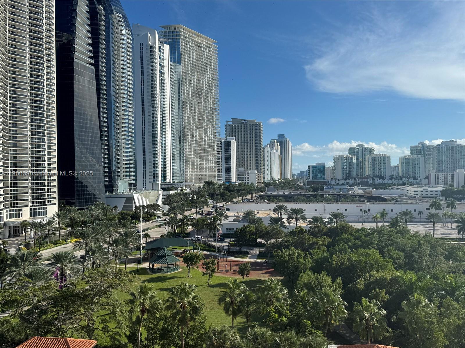 See details 1002 2 / 2 1507 sq. ft. $ 2025-11-01 0 Photo