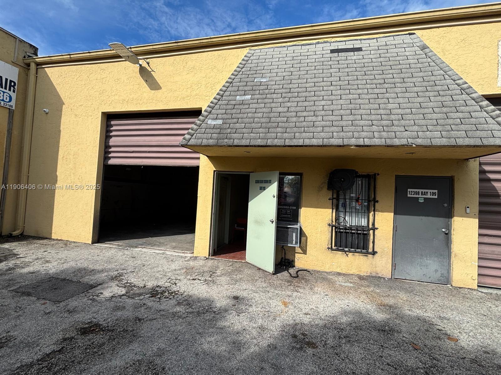 Ver detalles / sq. ft. $ 2025-11-01 0 foto