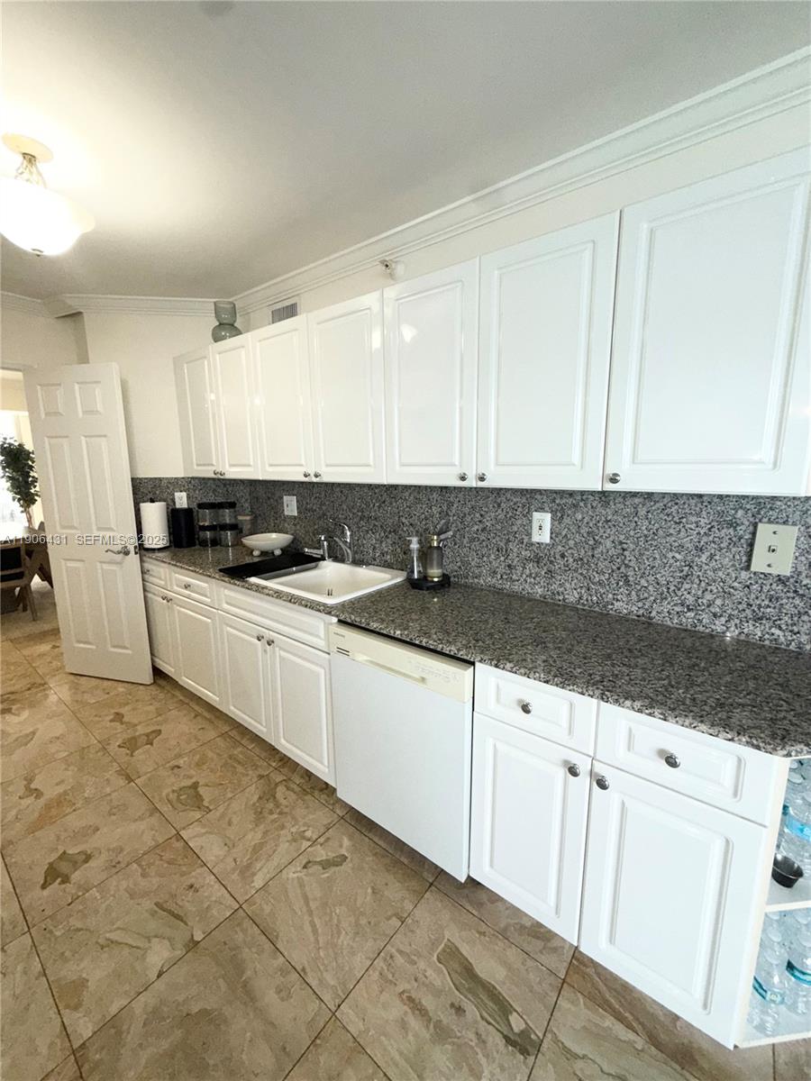 Photo of 16711 Collins Ave #1502, Sunny Isles Beach, Florida, 33160 -