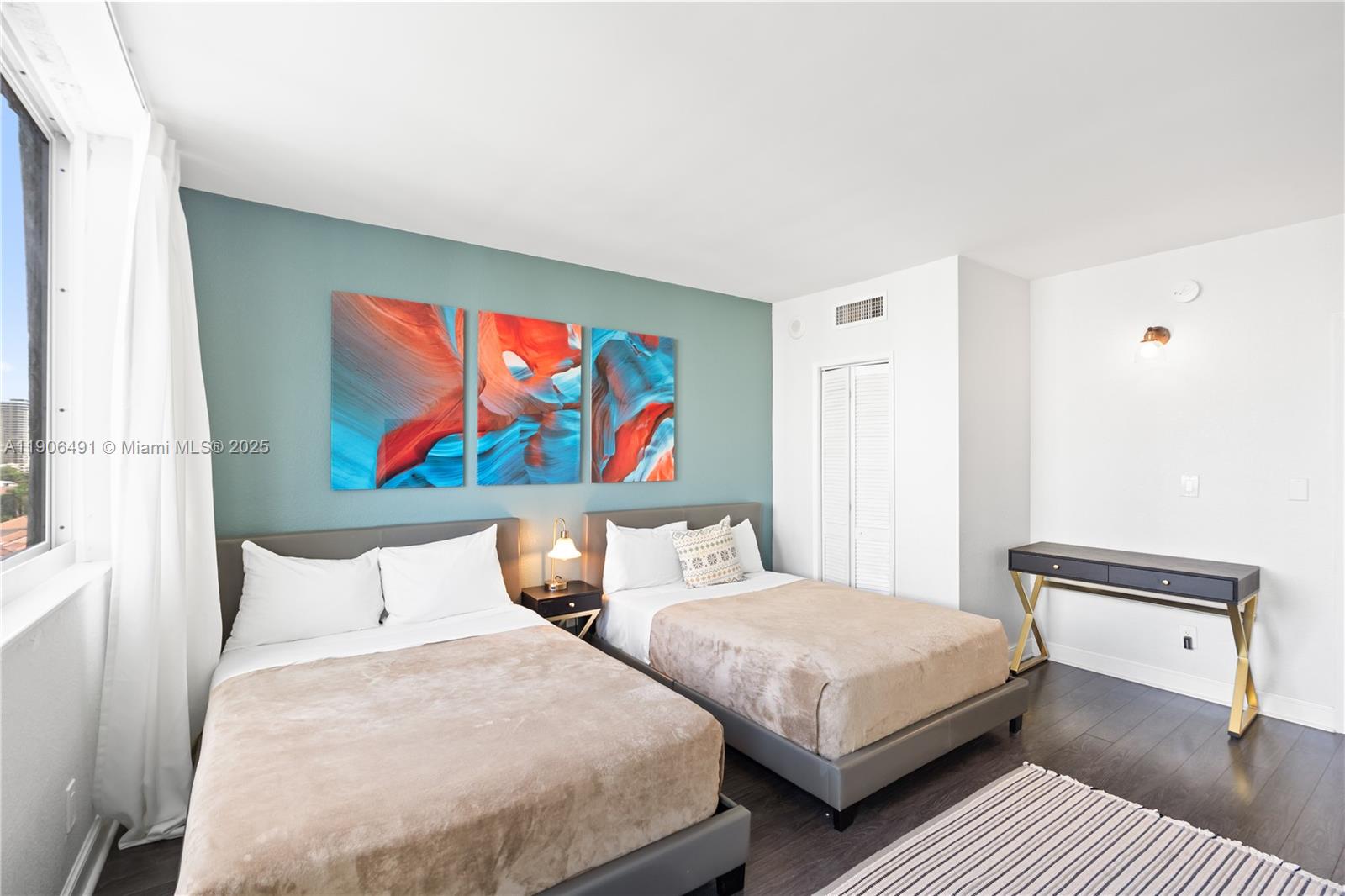 Photo of 19370 Collins Ave  #816, Sunny Isles Beach, Florida, 33160 - 