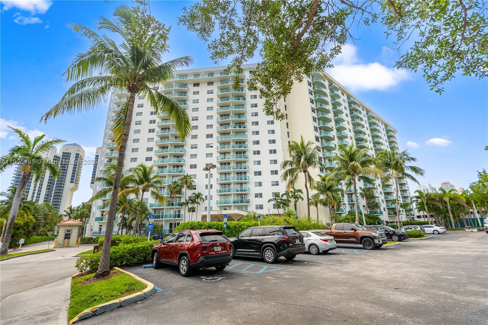 Photo of 19370 Collins Ave  #816, Sunny Isles Beach, Florida, 33160 - 