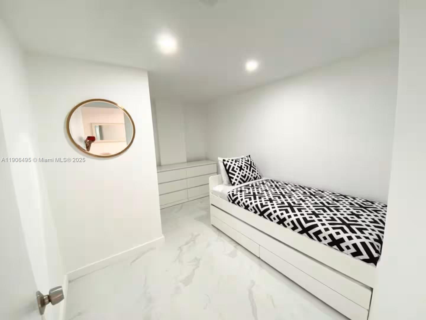 Photo of 19370 Collins Ave #PH-10, Sunny Isles Beach, Florida, 33160 -