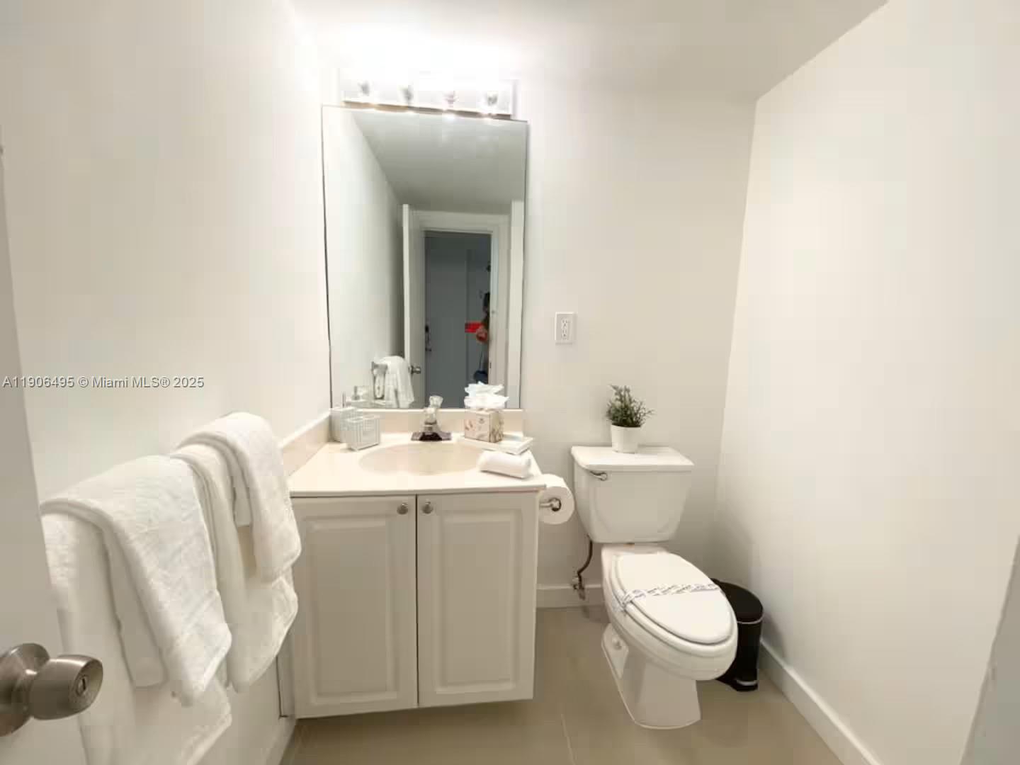 Photo of 19370 Collins Ave #PH-10, Sunny Isles Beach, Florida, 33160 -