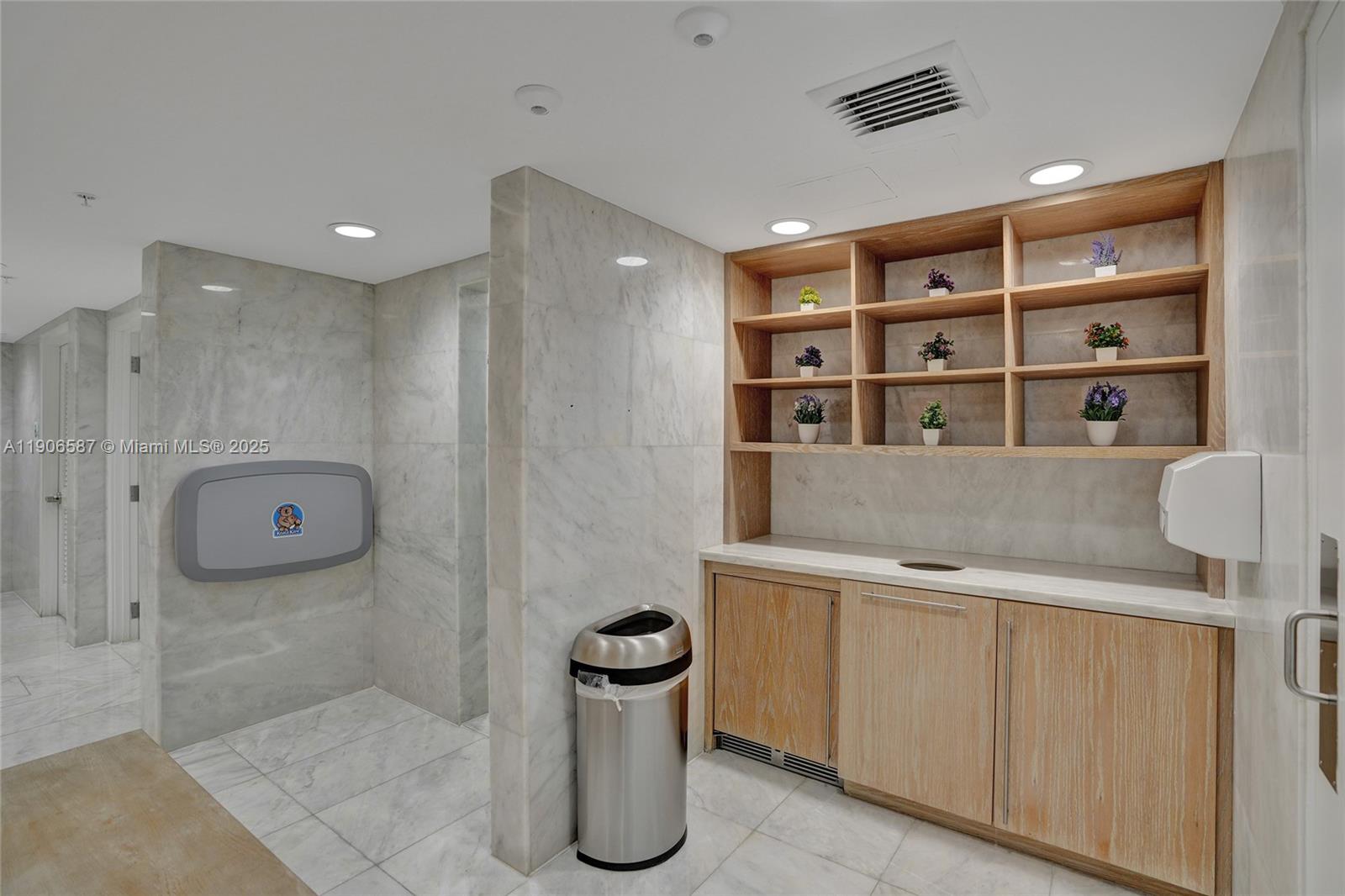 Photo of 400 Sunny Isles Blvd  #116, Sunny Isles Beach, Florida, 33160 - 