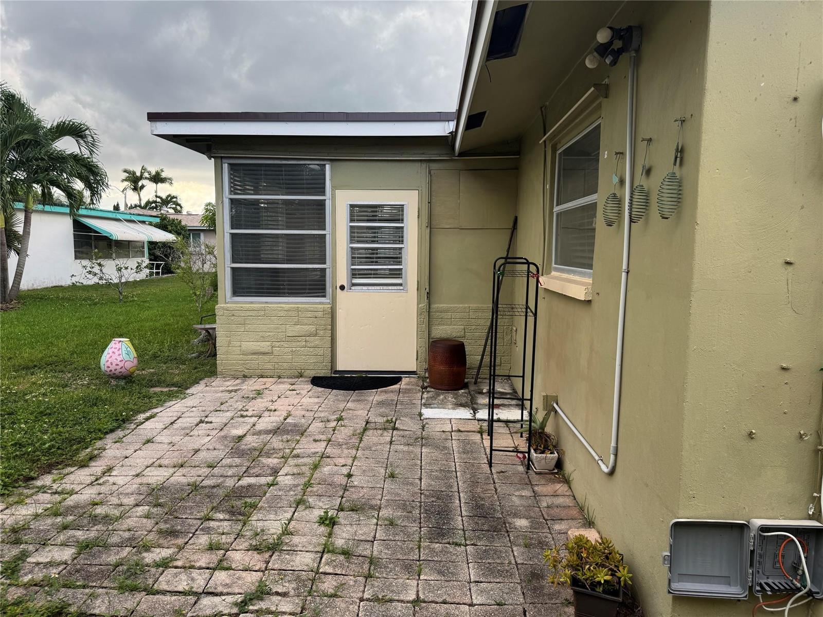 Ver detalles 4938 2 / 1 1007 sq. ft. $ 2026-06-04 0 foto