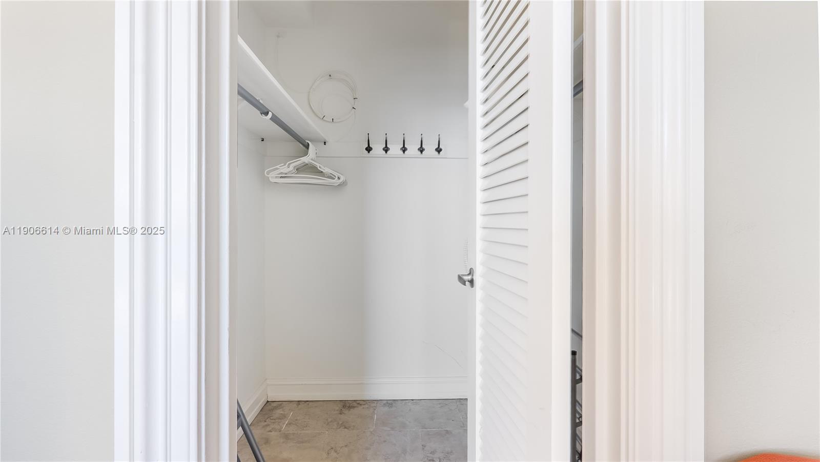 Photo of 3000 Ocean Dr #420, Hollywood, Florida, 33019 -