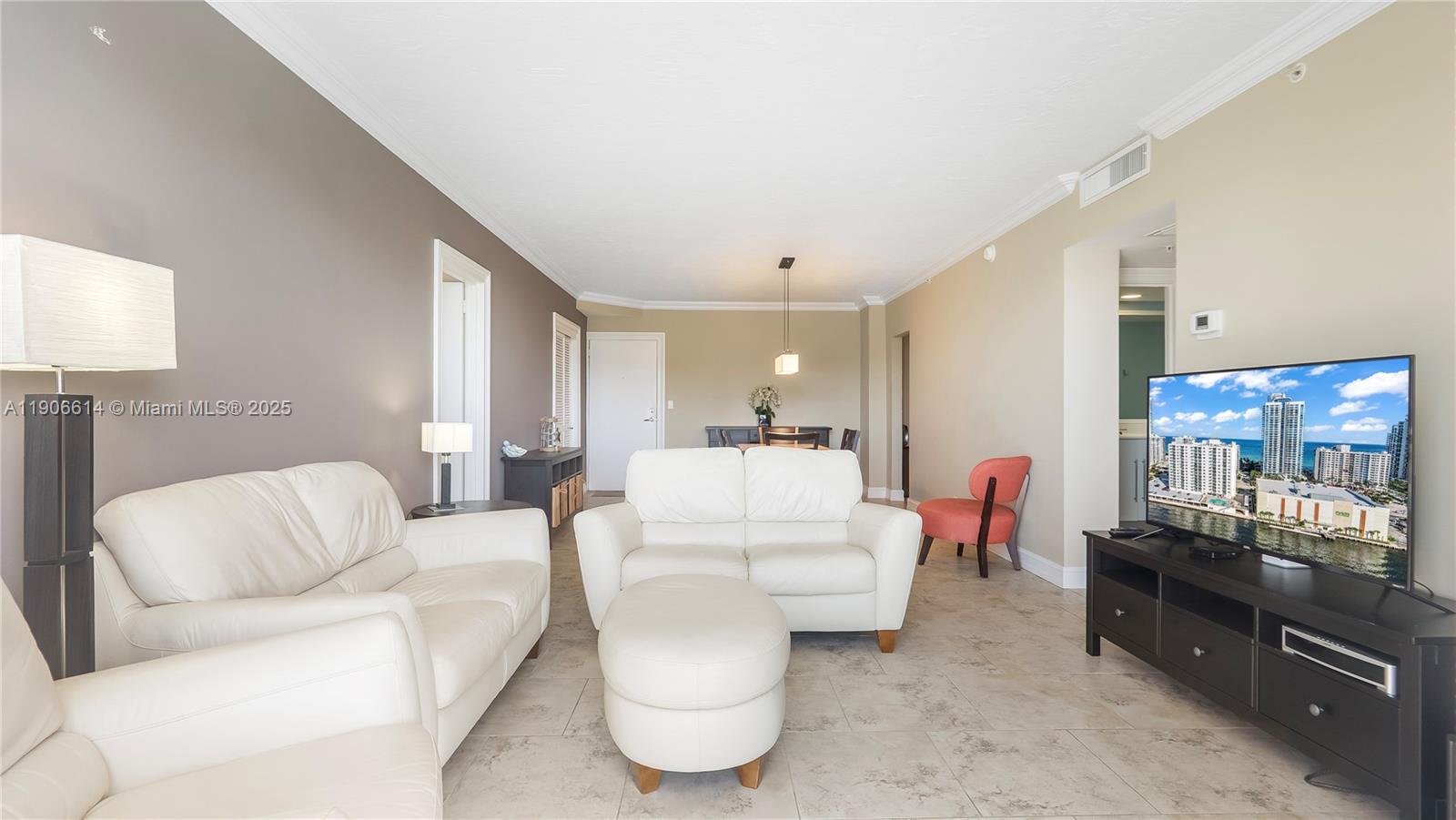 Photo of 3000 Ocean Dr #420, Hollywood, Florida, 33019 -