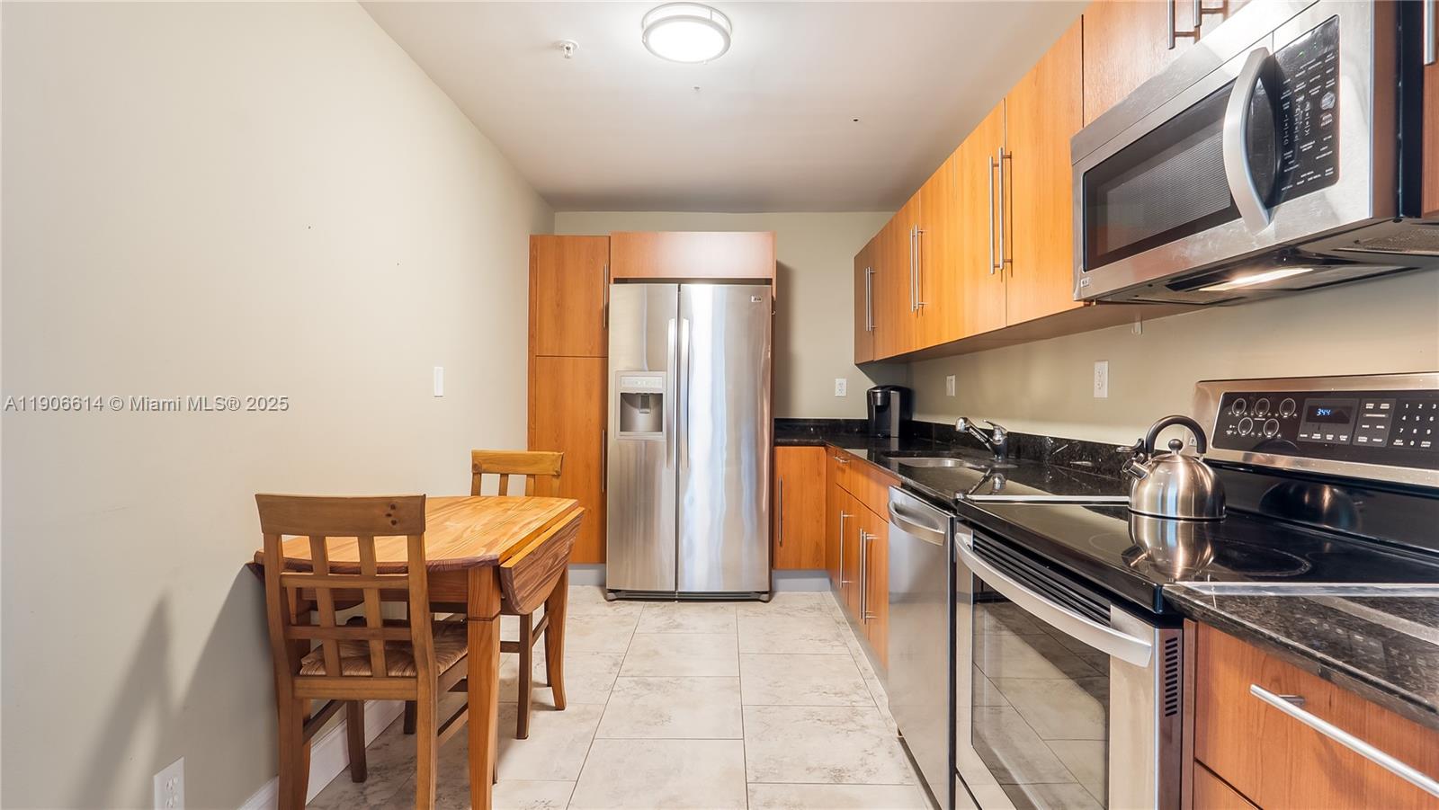 Photo of 3000 Ocean Dr #420, Hollywood, Florida, 33019 -