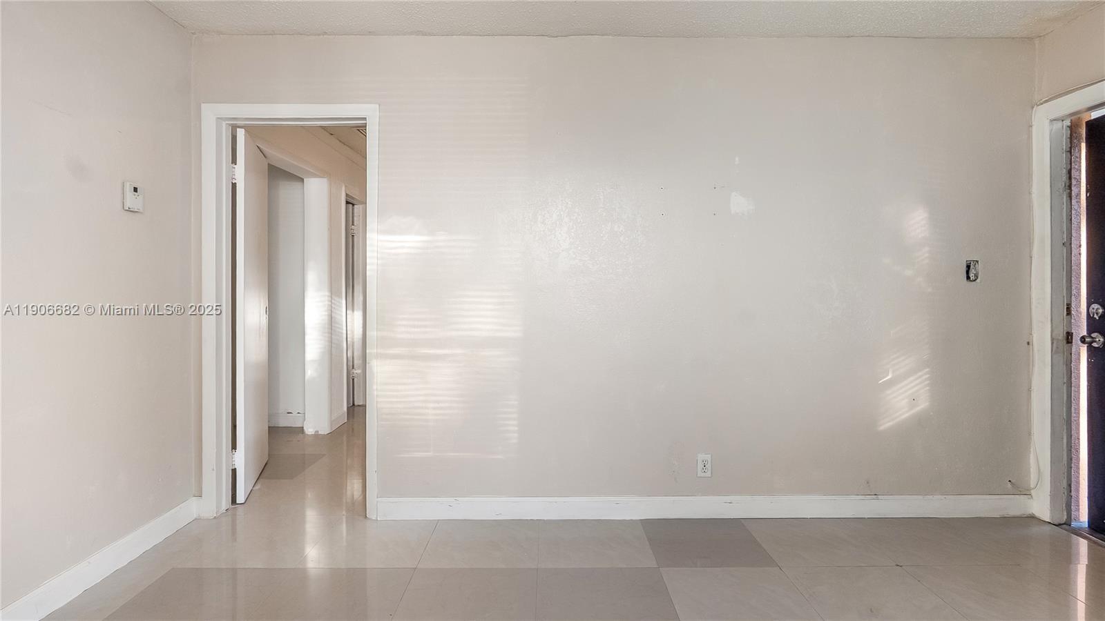   /  1560 sq. ft. $ 2025-11-02 0 Photo