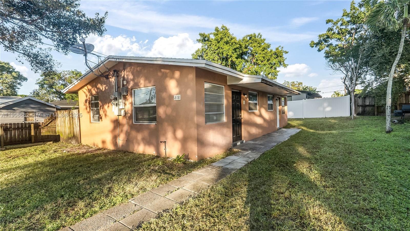   /  1560 sq. ft. $ 2025-11-02 0 Photo