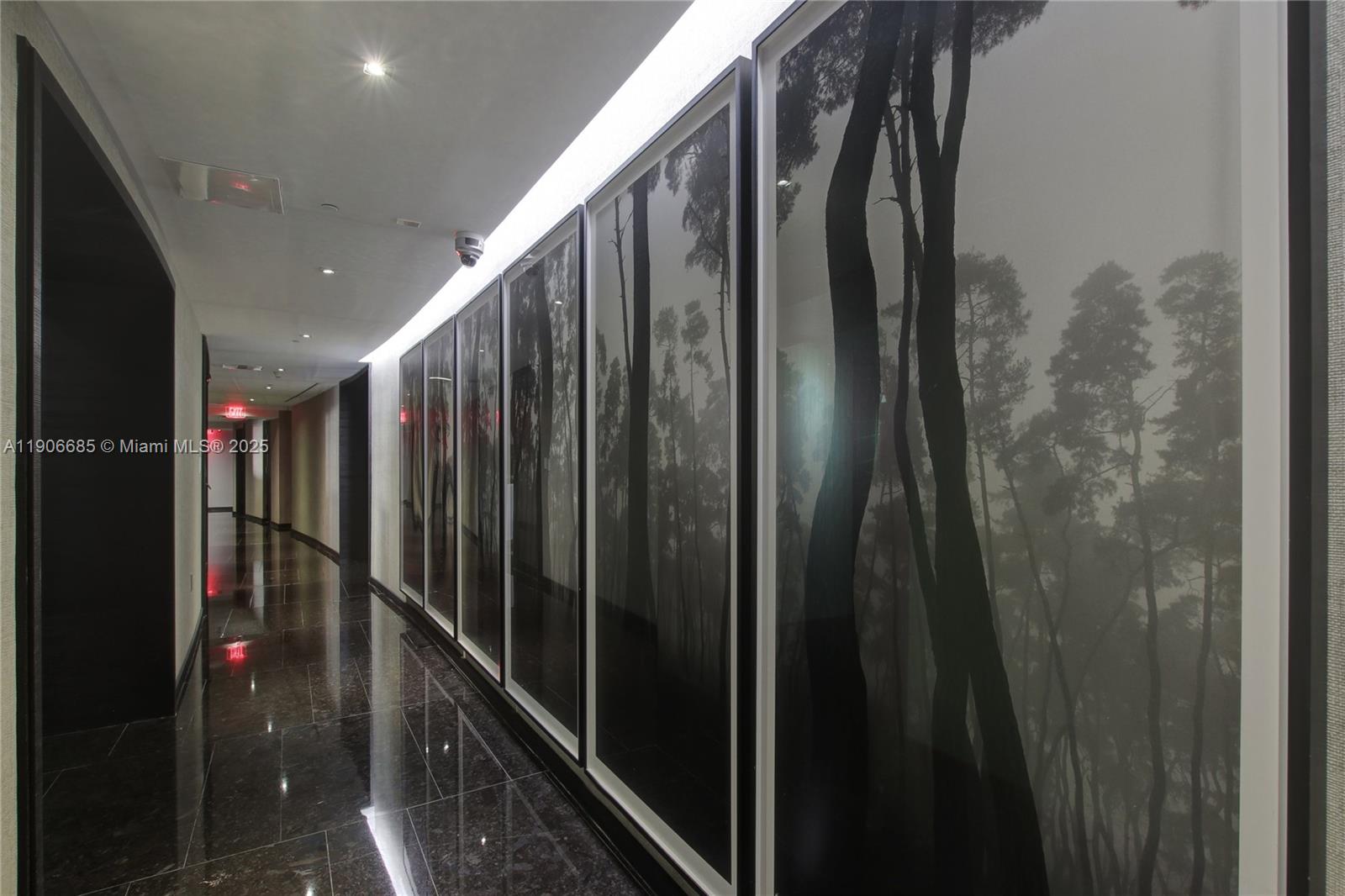 Подробнее 1607 3 / 3 1571 кв.футов $ 2025-11-02 0 Фото