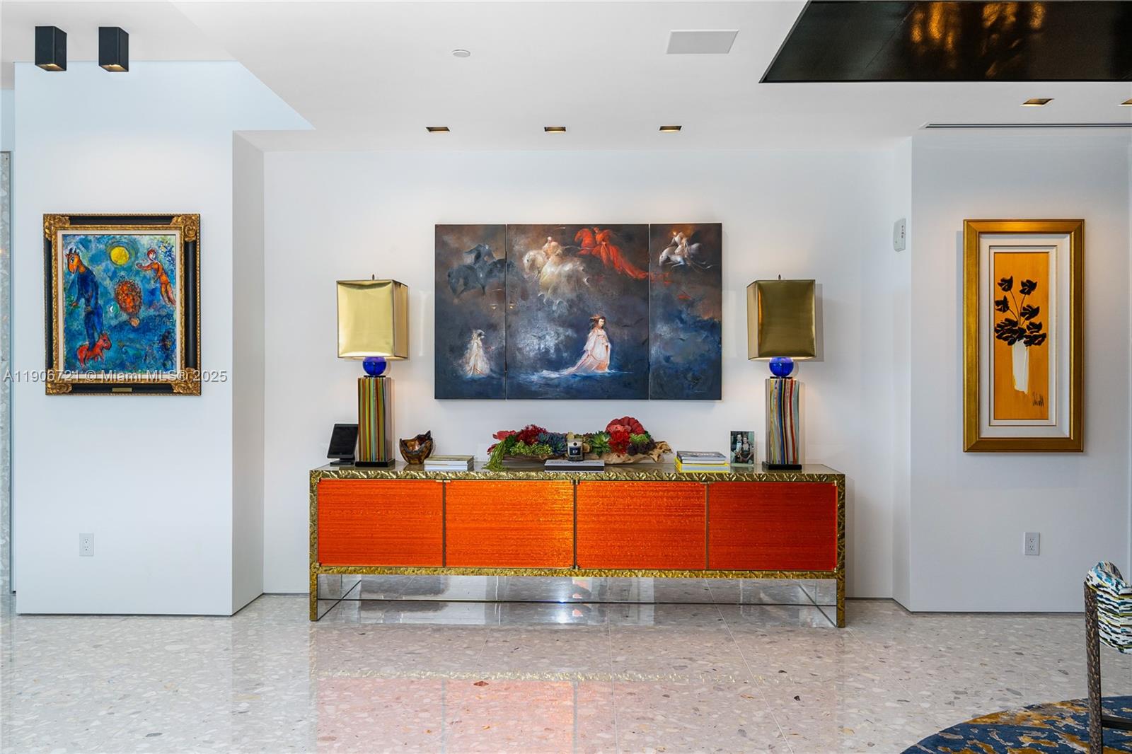 205 4 / 5 3752 sq. ft. $ 2025-11-02 0 Photo