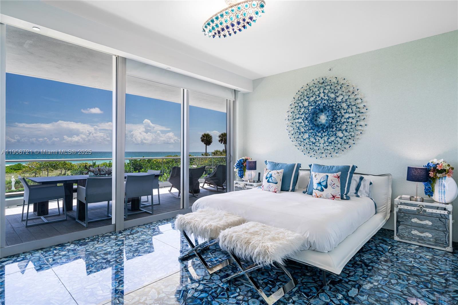 205 4 / 5 3752 sq. ft. $ 2025-11-02 0 Photo