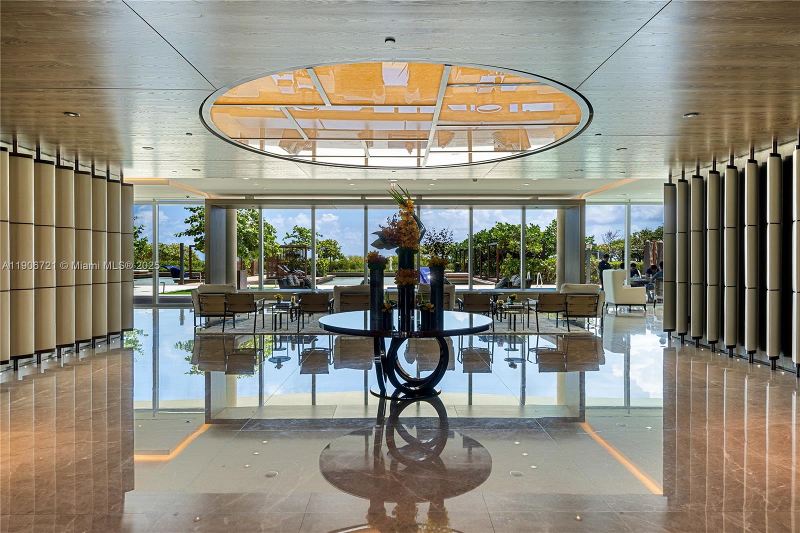 205 4 / 5 3752 sq. ft. $ 2025-11-02 0 Photo