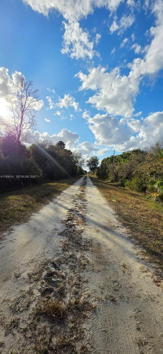   /   sq. ft. $ 2025-11-02 0 foto