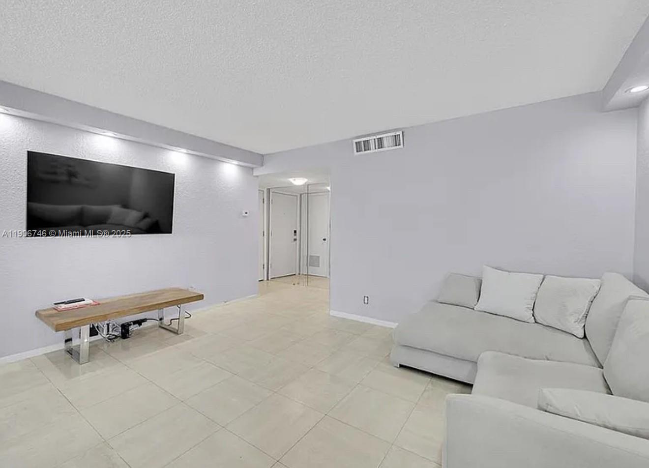 Photo of 1880 Ocean Dr #704, Hallandale Beach, Florida, 33009 -