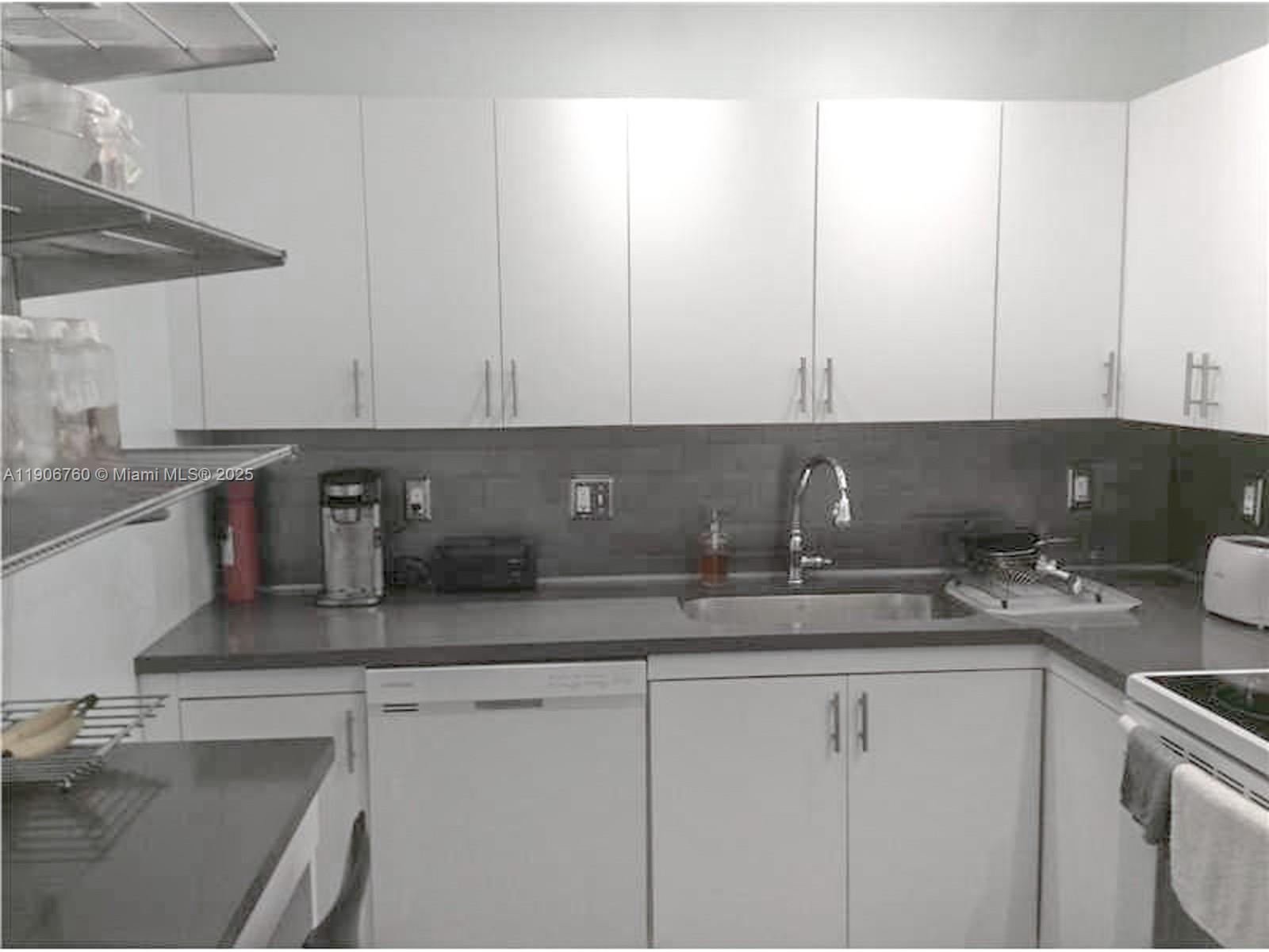 Photo of 2500 Parkview Dr #2004, Hallandale Beach, Florida, 33009 -