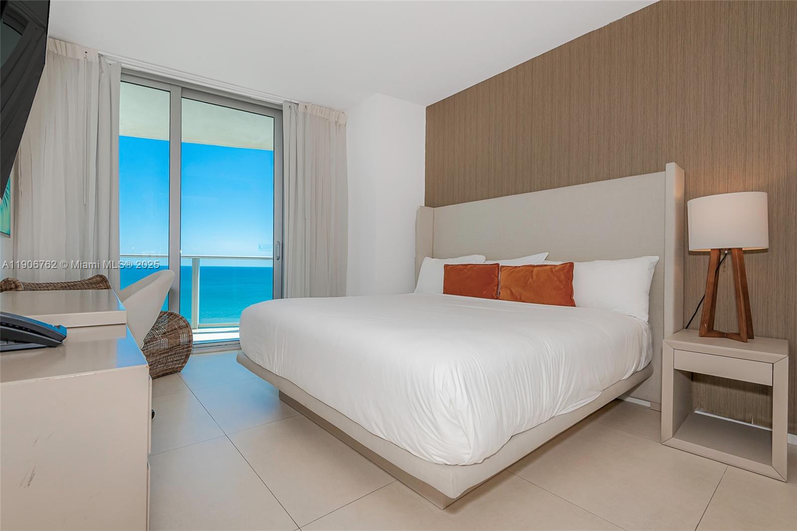 1502 2 / 2 1164 кв.футов $ 2025-11-10 0 Фото