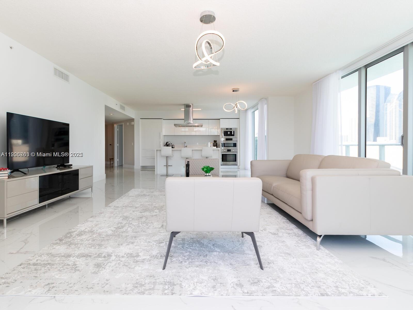 See details 5-708 3 / 4 1892 sq. ft. $ 2025-11-02 0 Photo