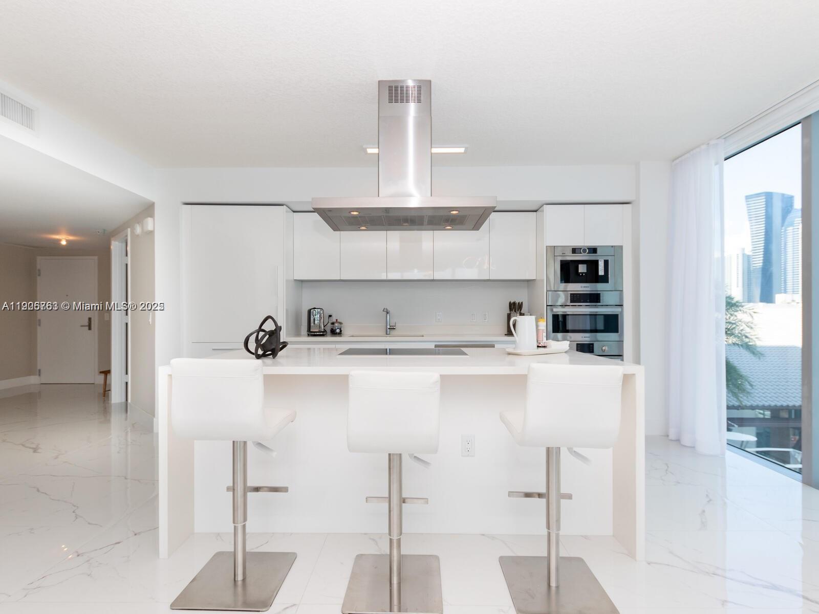 See details 5-708 3 / 4 1892 sq. ft. $ 2025-11-02 0 Photo