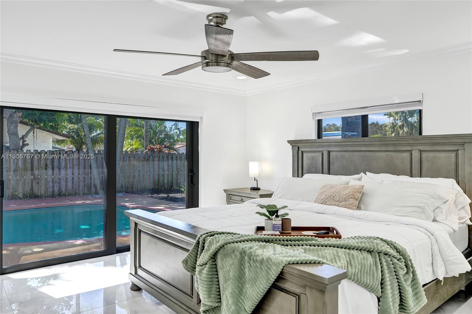 9350 4 / 2  кв.футов $ 2025-12-03 0 Фото